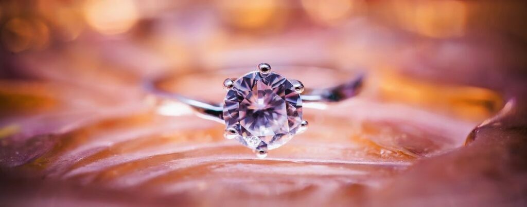 How to Buy a Diamond Engagement Ring