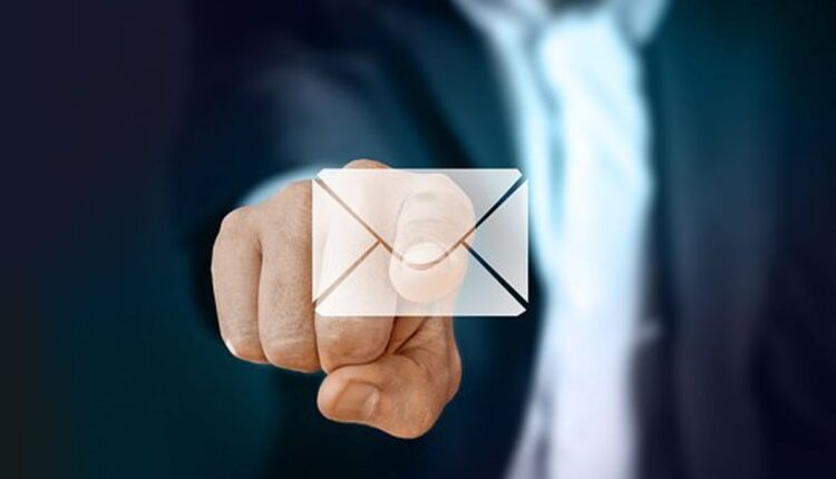How to Deal With Rude E-mailers