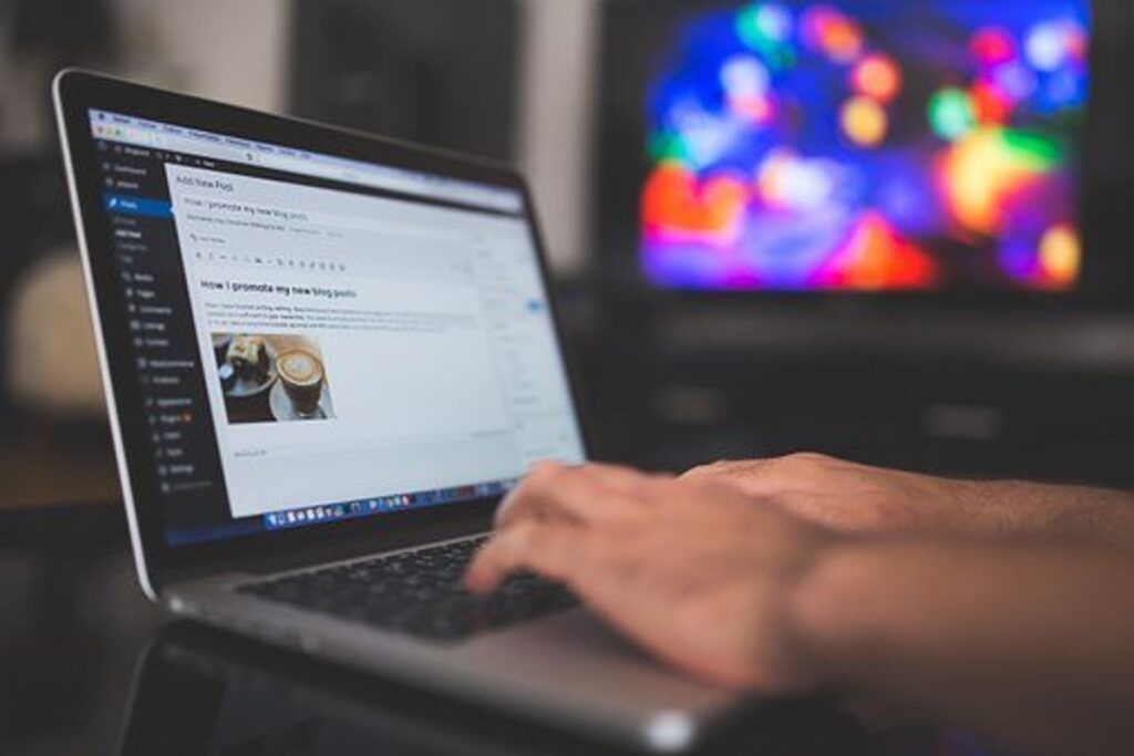 Make Your Blog Site Popular