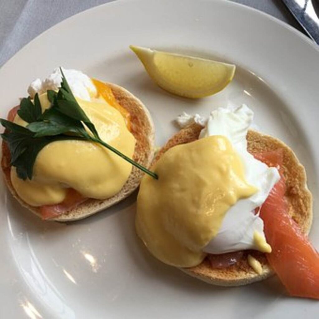 eggs benedict