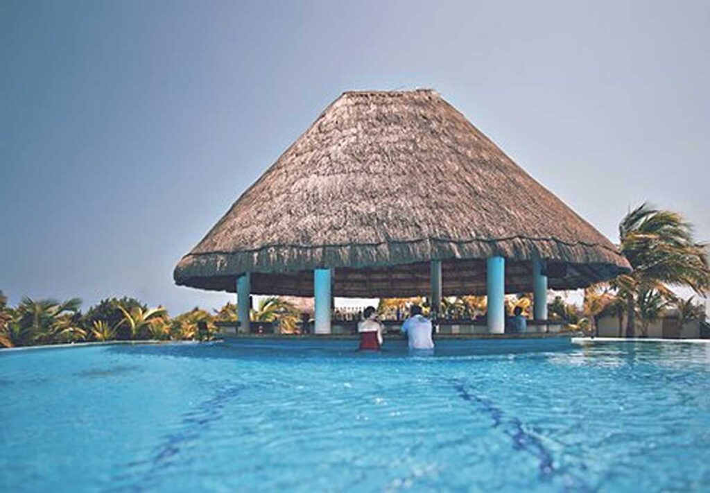 golden coast beach hotel
