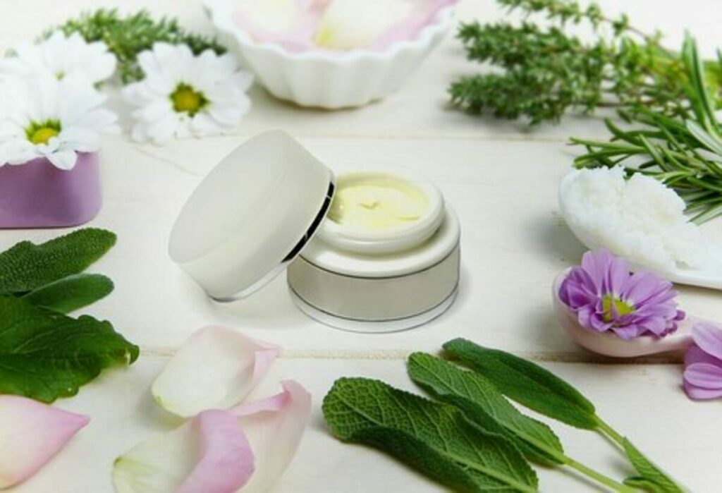 mario badescu eye cream review