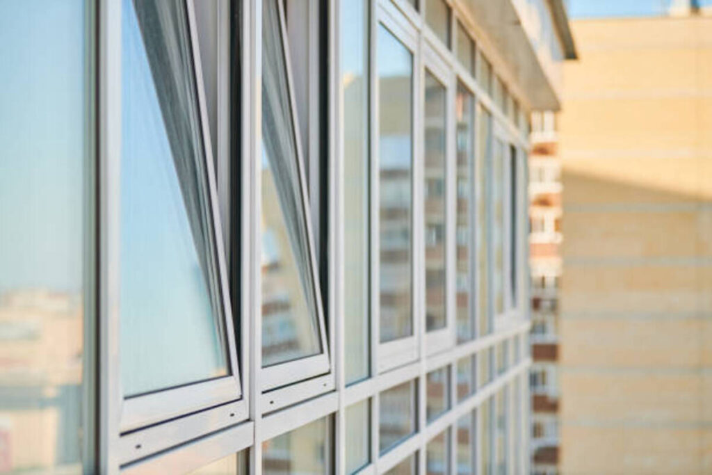 vacuum glazed windows