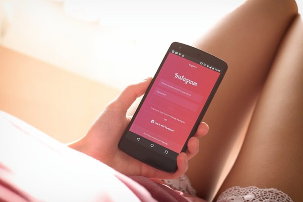 The best way to View Private Instagram Users Safely