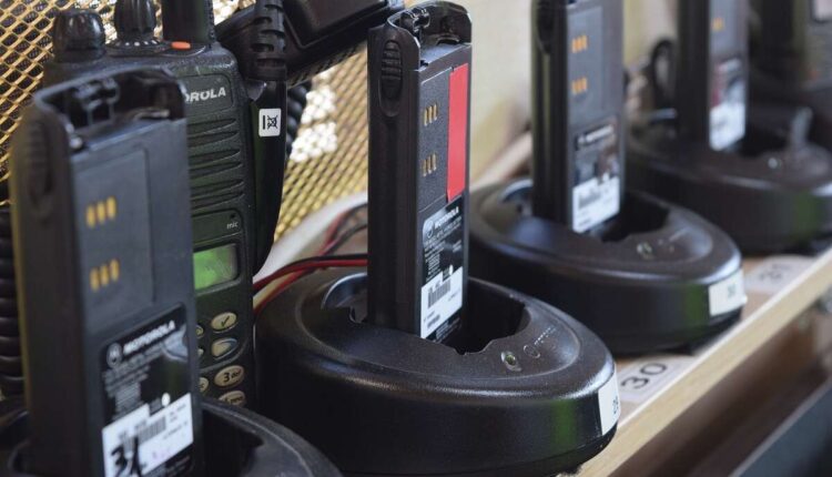 best battery operated radio for emergencies