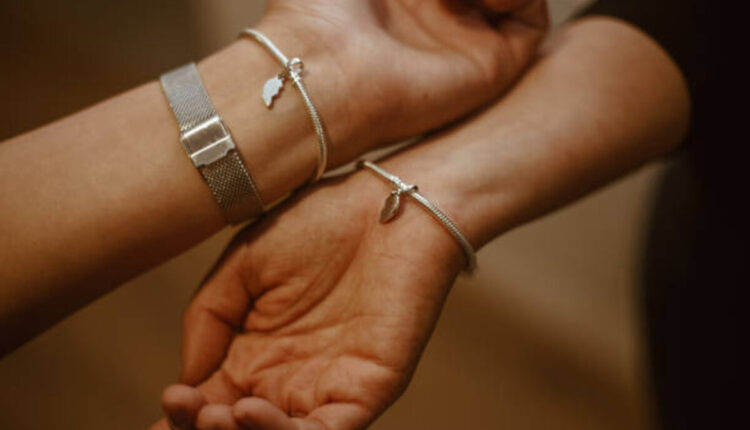 How to Choose the Perfect Jade Bracelet